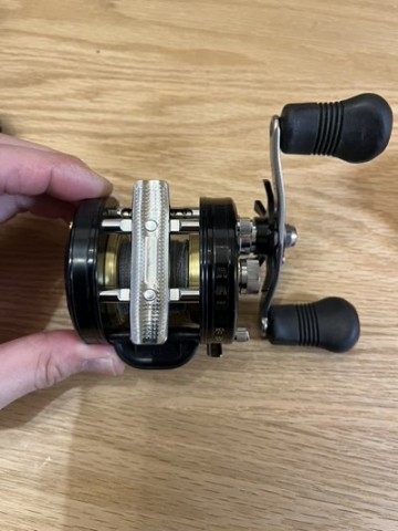 アンバサダー6500状態の良い左右サイドプレート欲しい方。 アンバサダー6500状態の良い左右サイドプレート欲しい方