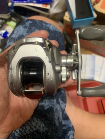 ちょっとタモ取って！】 ボロボロのリールを最低限使える様にする