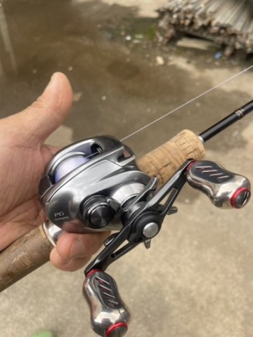 釣り　ベイトリール ベイトリール 釣り 海釣り リール 左ハンドル 18+1BB 8.1：1