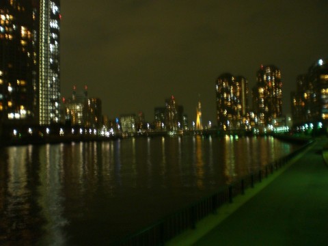 u9ukk7ovzoeir4j6be8x_480_480-a4960074.jpg