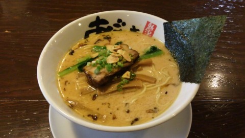 2nc4pujbph8e7h8f385z_920_518-8f66ed2d.jpg