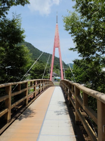 7ck57nth2rppmako72ie_480_480-14a063c7.jpg