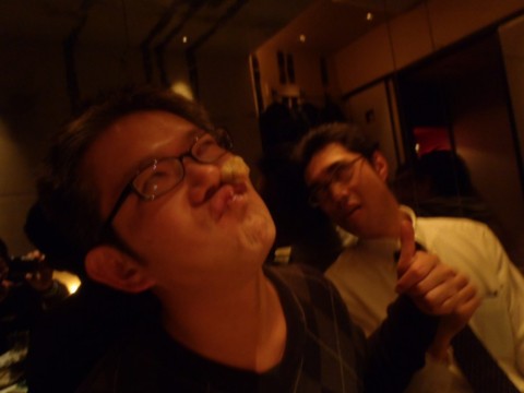 9nt7dv5f5hrfspbw3moo_480_480-51e7481f.jpg