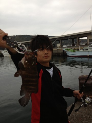 9ozcrwkhppart2bcd5jr_690_920-82f545ac.jpg