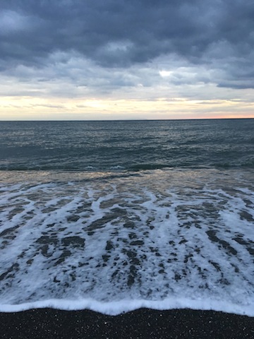 cewgojxfdswyfzy6725r-8f6be32d.jpg