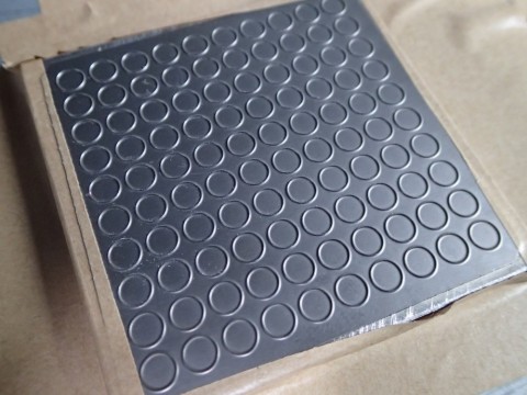 e7jrvshzx2uwjmdnussa_480_480-cf590ed0.jpg
