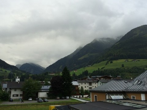 eukubk2urzuptzxy436i_480_480-9335a41d.jpg