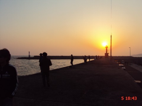 g2da23sx6rbdeuwxmphr_480_480-27ca5422.jpg