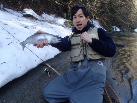 j78742jxxvphy4oesggu_480_480-88352269.jpg