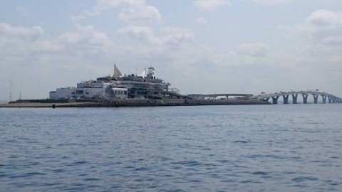 海ほたる
