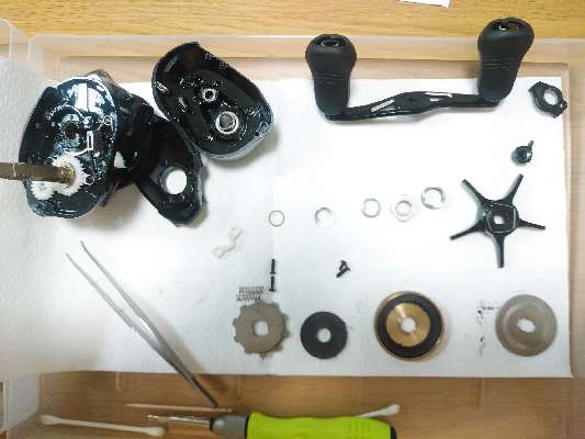 18500円 消費税無し 最終値下げ　アンタレスDCMD シマノOH済 リール