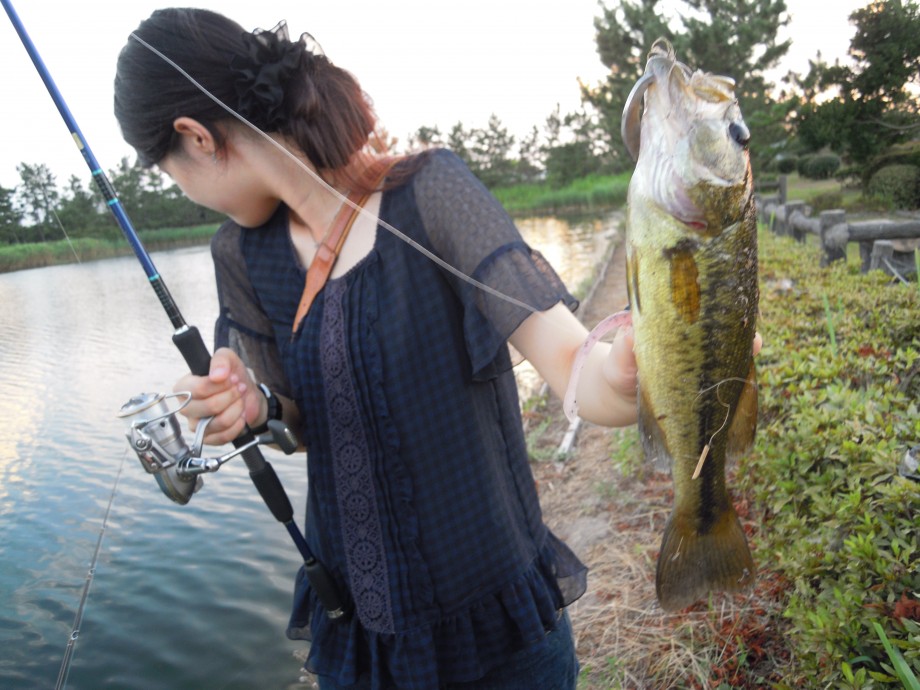 マサクンの釣り日記 彡 釣りガール バス釣りデビュー