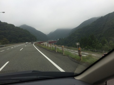 rvmt3tn29cz23kcygti7_480_480-82706b05.jpg