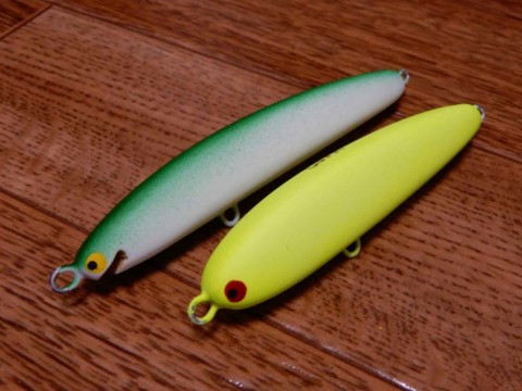 その両腕に夢魚を抱け ハンドメイドルアーのマット塗装仕上げ