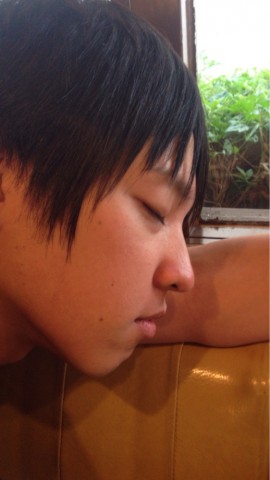 th4yo9hoxhmi66jtzutx_518_920-48a3bfde.jpg