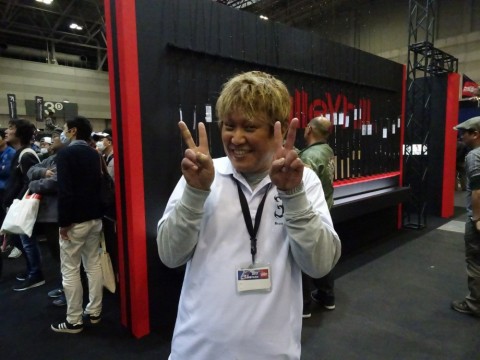 uu62y8hxg8npyaaa72t3_480_480-e26a6a36.jpg