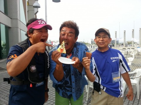x35wj8bk4nxe9joe5m33_480_480-7887645b.jpg