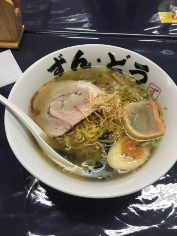 x5a55uewp9747jsw5h6c_690_920-61f8d985.jpg