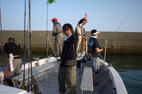 xdv4ja4dixuoj8snrozo_480_480-4ecc8bbe.jpg
