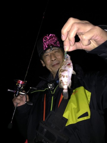 y9nomp8oa6ybi4hudgch_480_480-9dbe5dec.jpg