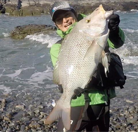 yucfnj73zxbostyybku9_920_884-937336bf.jpg