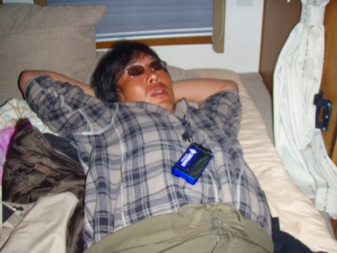 z7mhyt8vgnzs7ic6derv_480_480-c5620ff9.jpg